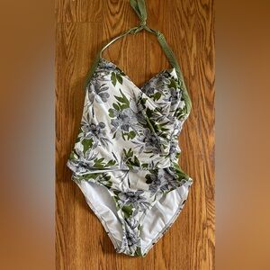 Liz Claiborne swim suit size 10